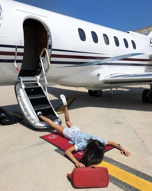 Flaunt your wealth challenge, falling stars challenge, funny photos of rich people, wealth, inequality, dumb rich people, showing off fancy cars and money, rich people bragging, flauntyourwealth