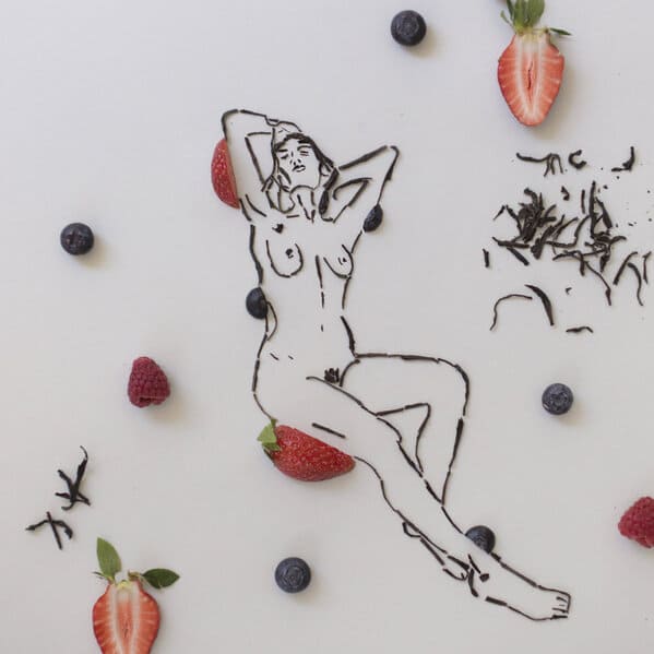 Food porn, body positivity, art, everyday objects, painting, sketches, cool art, jolita vaitkute, funny naked photos with vegetables and fruit, food made into art, artist makes food into sexy art