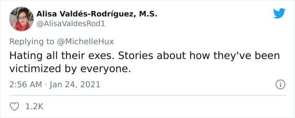 Relationship red flags, funny tweets about red flags, relatable tweets, twitter thread about red flags, narcissists, viral twitter thread