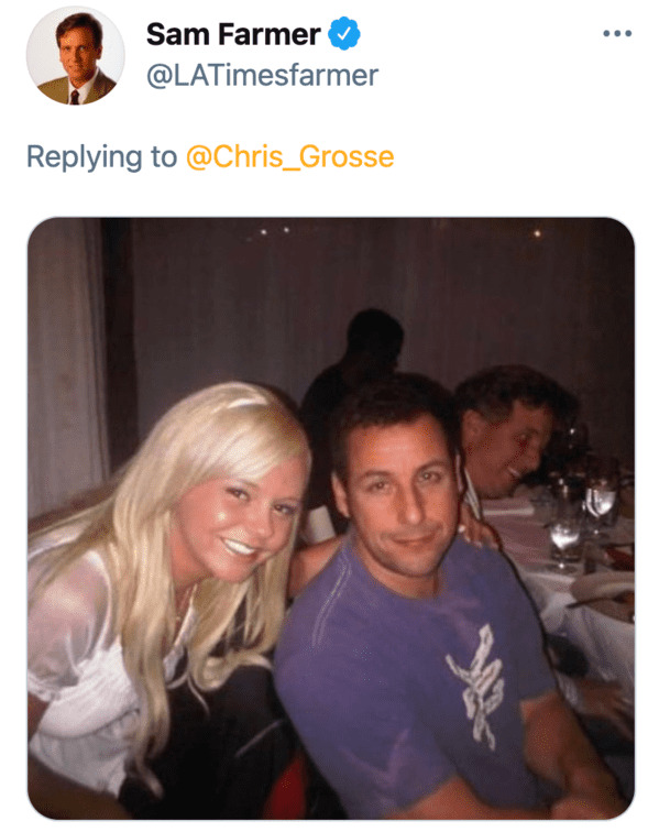 Unintentional photobomb twitter thread, funny photobombs, photobombing, funny unintentional appearances in a photo, pictures of famous people, people accidentally ruining photos