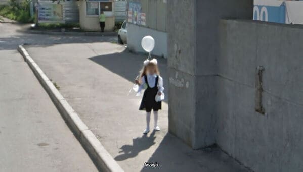 40+ Awkward And Unexpected Moments Captured On Google Street View 40+ Awkward And Unexpected Moments Captured On Google Street View