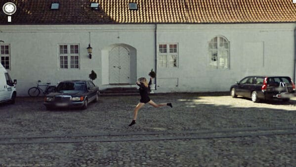 40+ Awkward And Unexpected Moments Captured On Google Street View 40+ Awkward And Unexpected Moments Captured On Google Street View