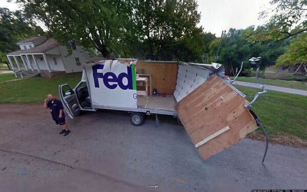 Funny google street view, pictures from google accidentally captured, funny pics from google, weird wtf moments on google, Jon Rafman, art, photos, cool pics