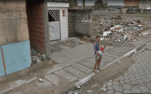 Funny google street view, pictures from google accidentally captured, funny pics from google, weird wtf moments on google, Jon Rafman, art, photos, cool pics