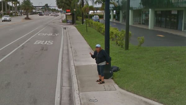 Funny google street view, pictures from google accidentally captured, funny pics from google, weird wtf moments on google, Jon Rafman, art, photos, cool pics