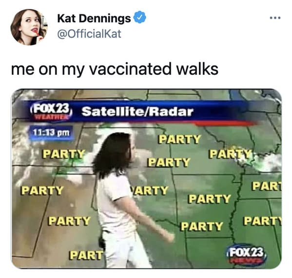 Funny memes about the covid vaccine, funny memes, lol, coronavirus, moderna, Pfizer, virus shots, immunity, jokes, funny tweets