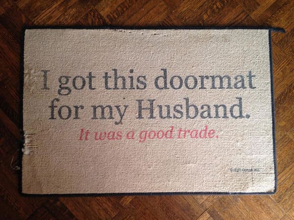 Funny doormats, funny pics from houseguests, r funny, reddit, jokes, dog jokes, weird signs, houseguests not feeling welcome, hilarious signs outside house, lol