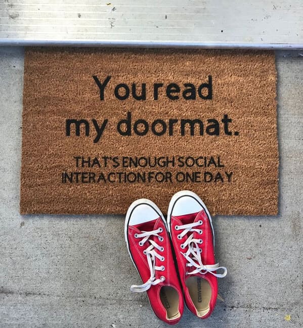 Funny doormats, funny pics from houseguests, r funny, reddit, jokes, dog jokes, weird signs, houseguests not feeling welcome, hilarious signs outside house, lol