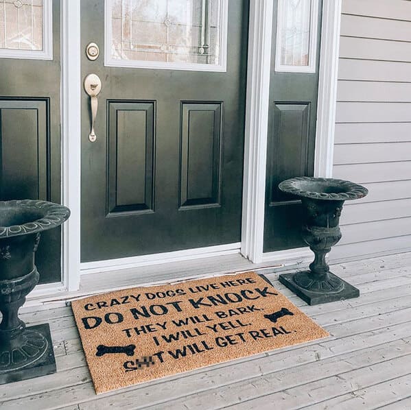 Funny doormats, funny pics from houseguests, r funny, reddit, jokes, dog jokes, weird signs, houseguests not feeling welcome, hilarious signs outside house, lol