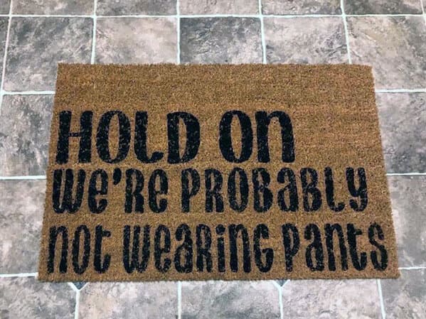 Funny doormats, funny pics from houseguests, r funny, reddit, jokes, dog jokes, weird signs, houseguests not feeling welcome, hilarious signs outside house, lol