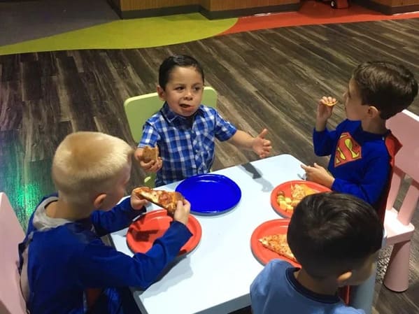 little kid eating pizza but he looks like a mobster, Funny Fake history photos, r fakehistoryporn, facts about history that are not true, false textbook photos, historical pics with funny captions, lol, jokes, old photos with hilarious explanations, funny pics