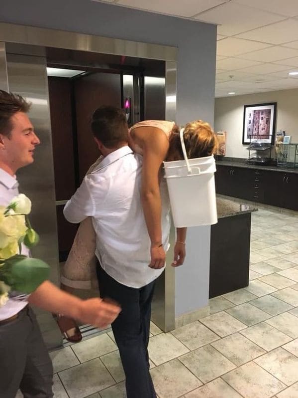 Trashy weddings, funny wedding fails, weird bride and groom photos, not so classy weddings, people being idiots at wedding reception and ceremony, funny pics, reddit r trashy