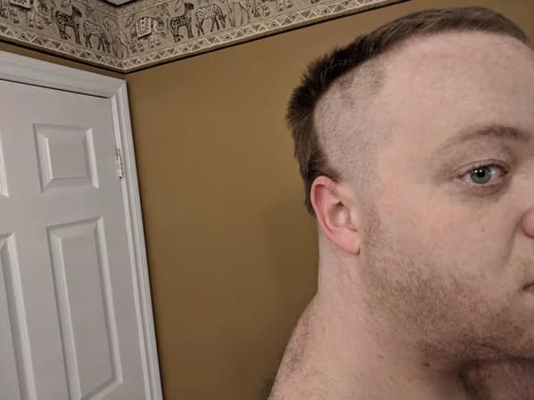 Funny bad haircuts, justfuckmyshitup, reddit r fuckmyshitup, barbers, hairdresser fails, funny terrible hairstyles