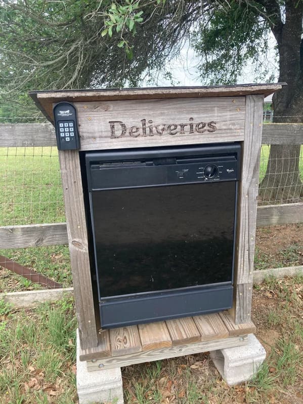 mailbox made with an oven, Funny DIY solutions, DIY fails, funny pictures of people trying to fix something and making it worse, lol, reddit, r redneckengineering, do it yourself, questionable DIY projects