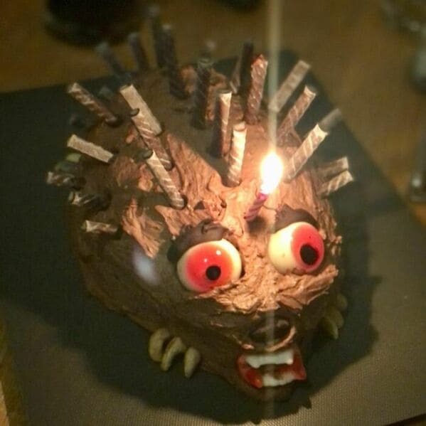 Hedgehog cake fails, nailed it, cakes with threatening auras, funny pictures of terrible bakers, funny meme, cakes, baking, lol